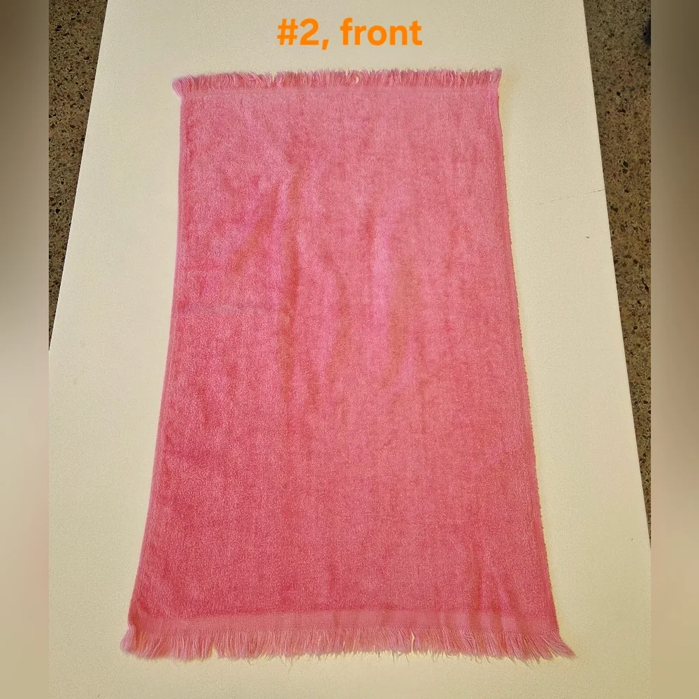 Vintage Pink Hand Towels Set Of 3 Bathroom  Kitchen Excellent Condition